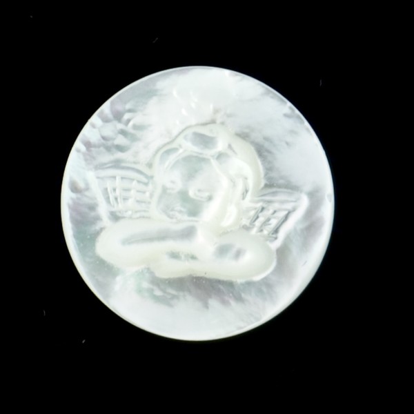 Mother-of-pearl, white, raised engraving, round, 18 mm
