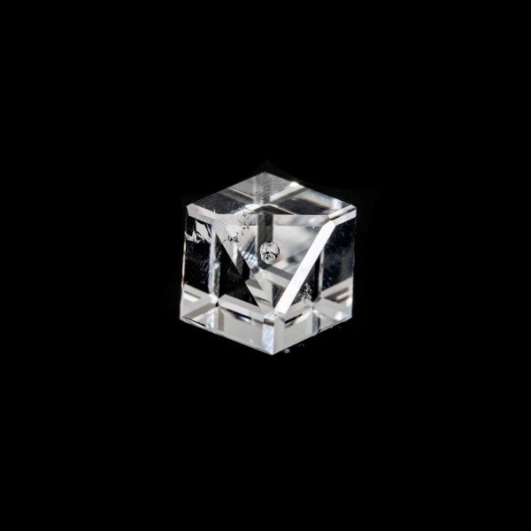 Rock crystal, transparent-colorless, cube with drill edge, smooth, 8x8mm