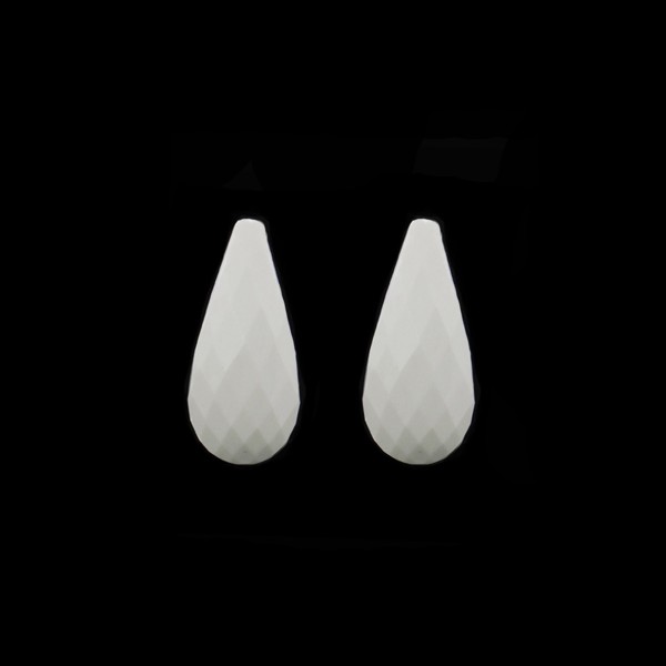 Cacholong, white, teardrop, faceted, 18 x 10 mm