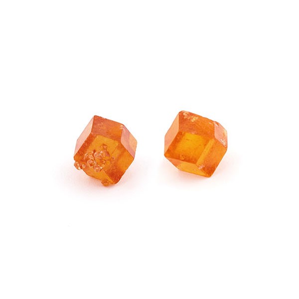 Mandarin-Granat, orange, natürlich kristallisiert, 7.60x7.60 mm