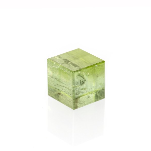 Peridot, green, cube, smooth, 11x11mm