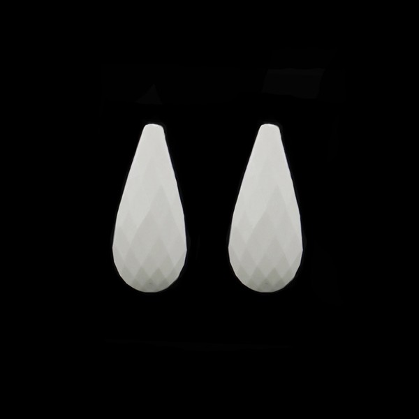 Cacholong, white, teardrop, faceted, 22 x 10 mm